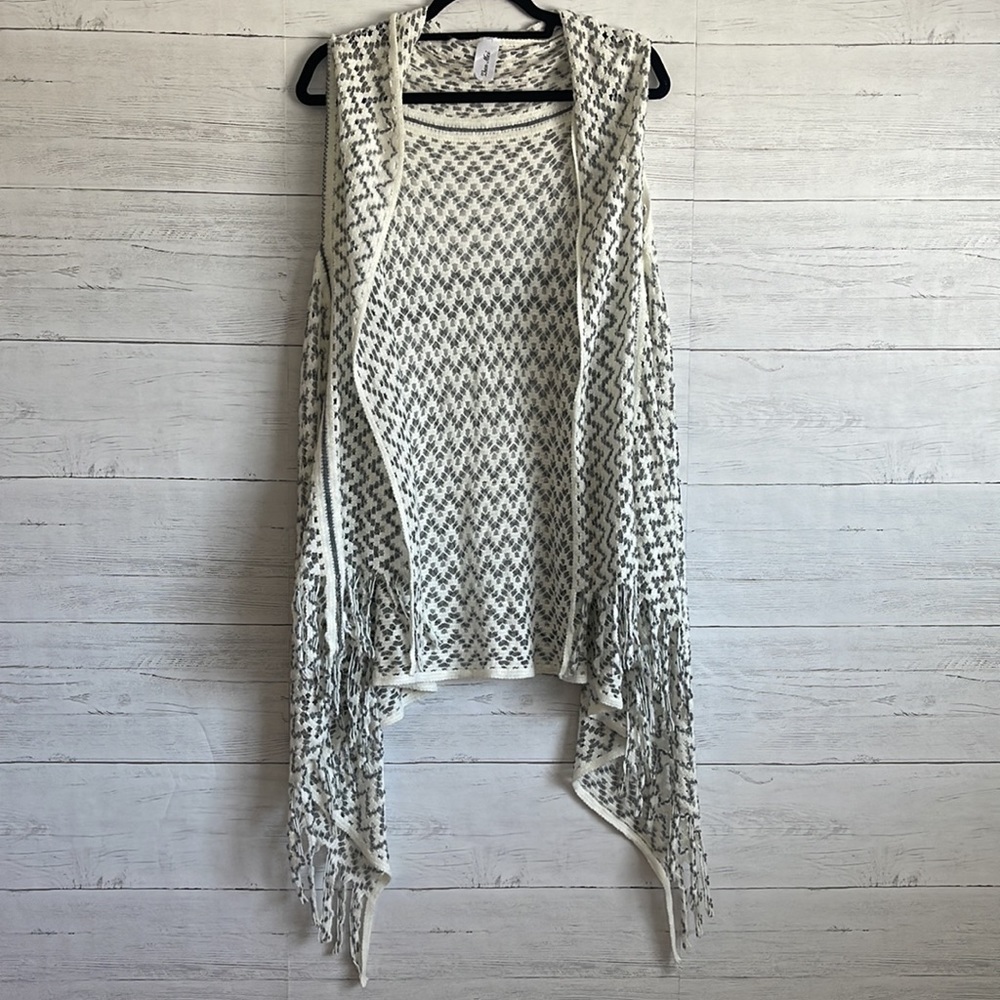 Zhen Mei Boho Sleeveless Boho Cardigan